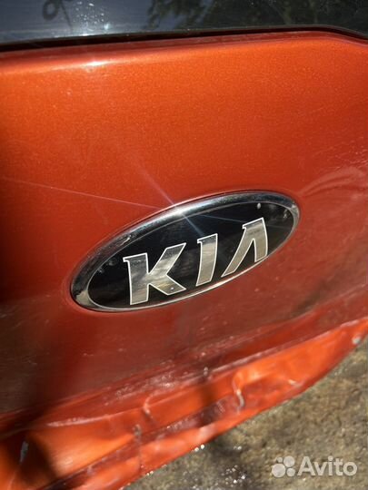 Крышка багажника KIA sportage 3 2012 со стекло бу