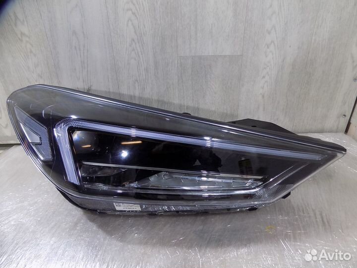 Фара правая Hyundai Tucson