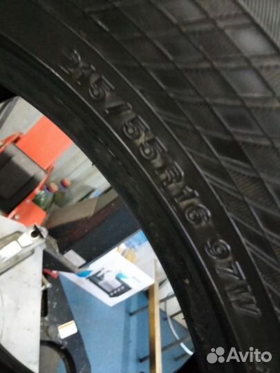 Yokohama Advan A048 215/55 R16