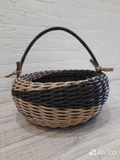 Корзина плетеная