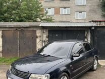 Volkswagen Passat 1.6 MT, 1998, 200 000 км, с пробегом, цена 190 000 руб.