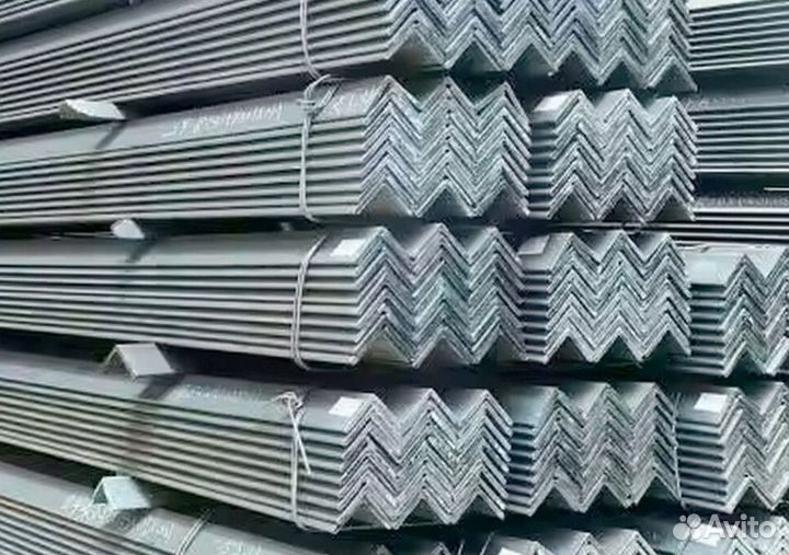 Уголок равнополочный 32х32х3,0 UGR-4351