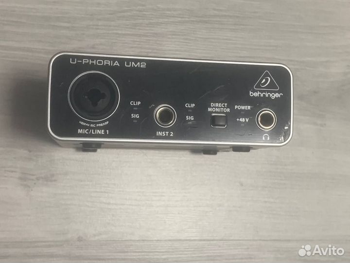 Внешняя звуковая карта behringer u phoria um2