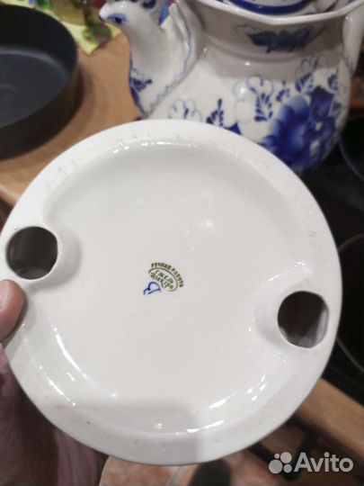 Посуда гжель. Самовар