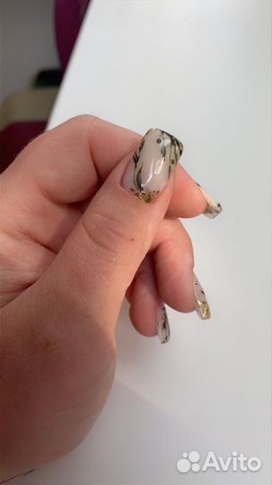 Наращивание ногтей