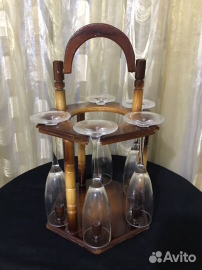 Подставка для фужеров и фужеры для шампанского