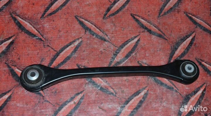 Рычаг задней подвески поперечный Audi A4 A5 Q7 4M