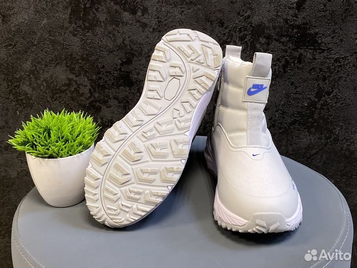 Дутики женские Nike зимние
