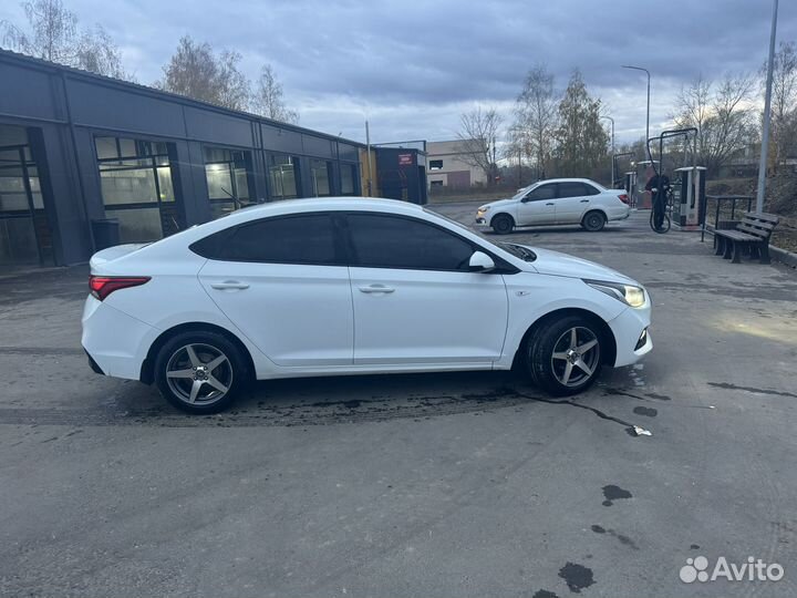 Hyundai Solaris 1.6 AT, 2017, 110 000 км
