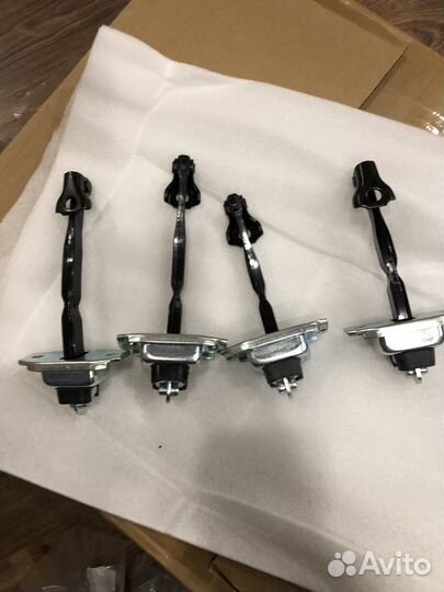 Ограничители двери toyota camry 40