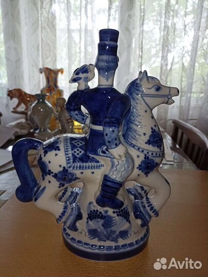 Авторский фарфоровый штоф 