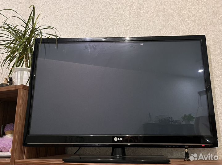 Телевизор LG 42