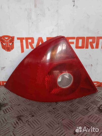 Фонарь задний левый Форд Мондео 3
