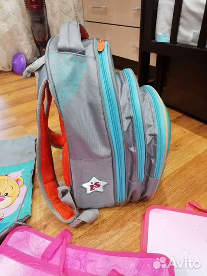 Школьный рюкзак