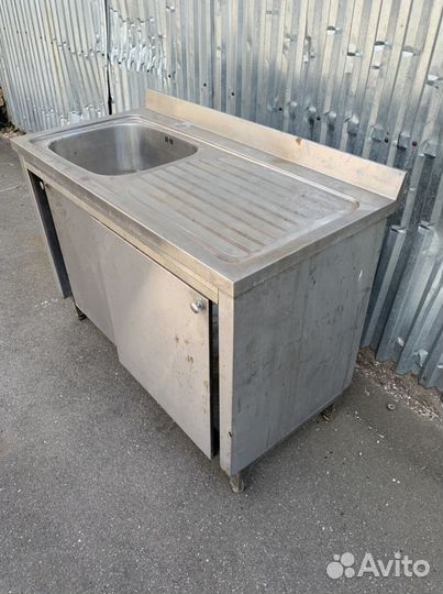 Мойка с рабочей поверхностью