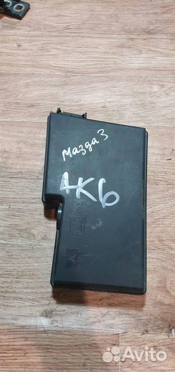 Крепление АКБ (корпус/подставка) Mazda Mazda 3 (B