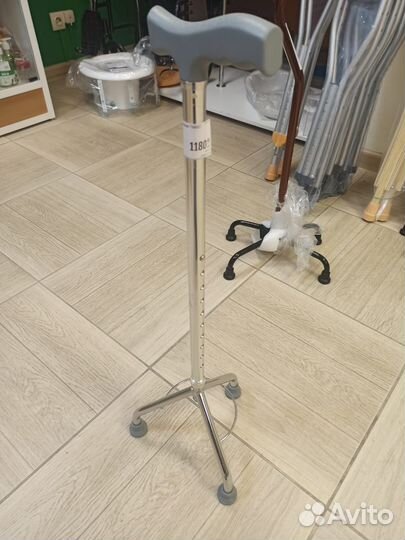 Трость 3х опорная