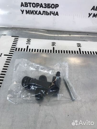 Цилиндр сцепления рабочий Nissan Navara D40