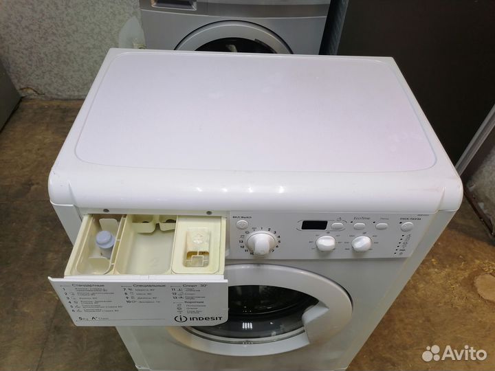 Стиральная машина Indesit 5kg. Гарантия