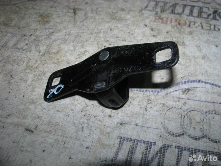 Ответная часть замка багажника Audi A4 (B8) 2007