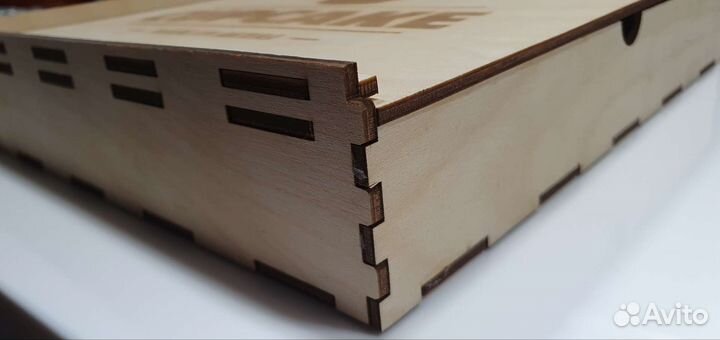 Коробка из дерева под пироженное