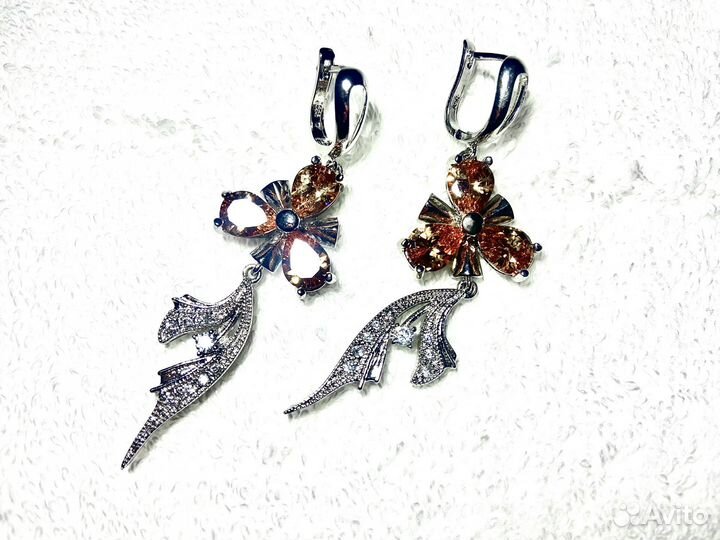 Бижутерия серьги стразы