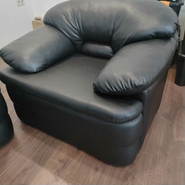 Кожаное кресло IKEA