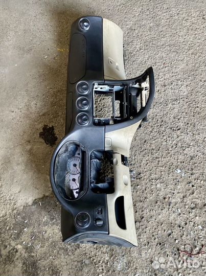 Панель торпеда с Airbag Alfa Romeo 166