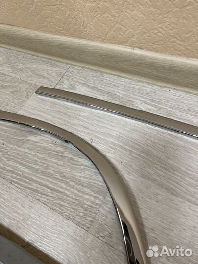 Молдинги переднего бампера Hyundai Santa Fe 2