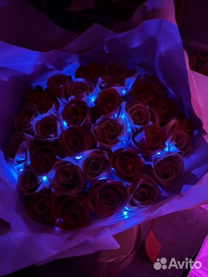 Букет из атласных лент 31 роза