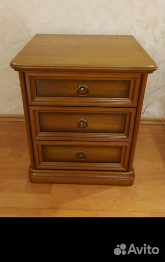 Тумба прикроватная 50 * 42 * 60 см Италия