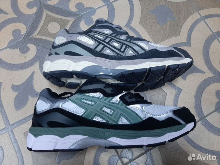 Кроссовки Asics