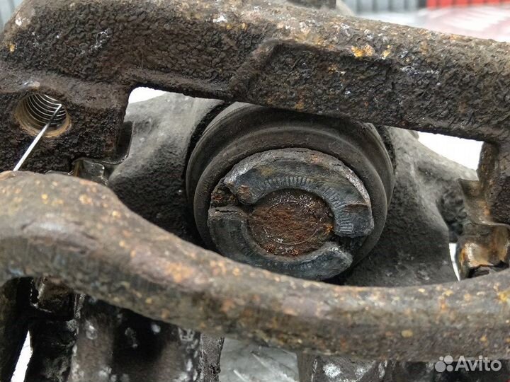 Суппорт задний левый для Opel Insignia 1 13390033