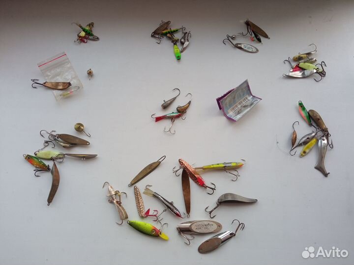 Набор снастей для зимней рыбалки в кейсе