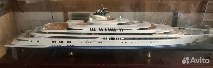 Модель моторной яхты MY Champion
