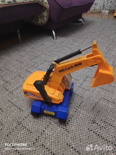 Экскаватор игрушка