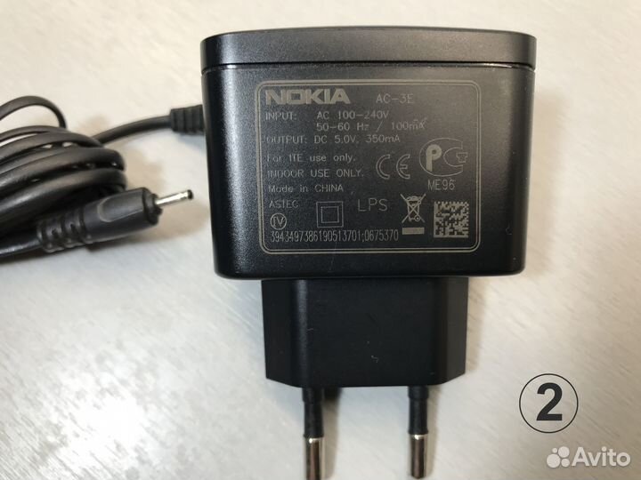 Фирменные зарядки, гарнитуры к телефонам Nokia