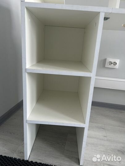 Маникюрный стол