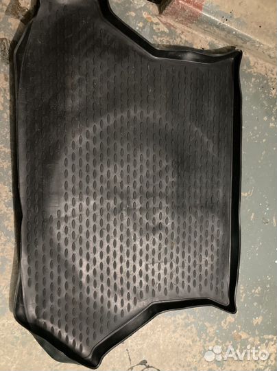 Коврик в багажник