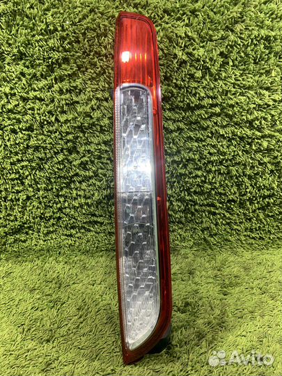 Фонарь задний правый ford focus 2 рестайл