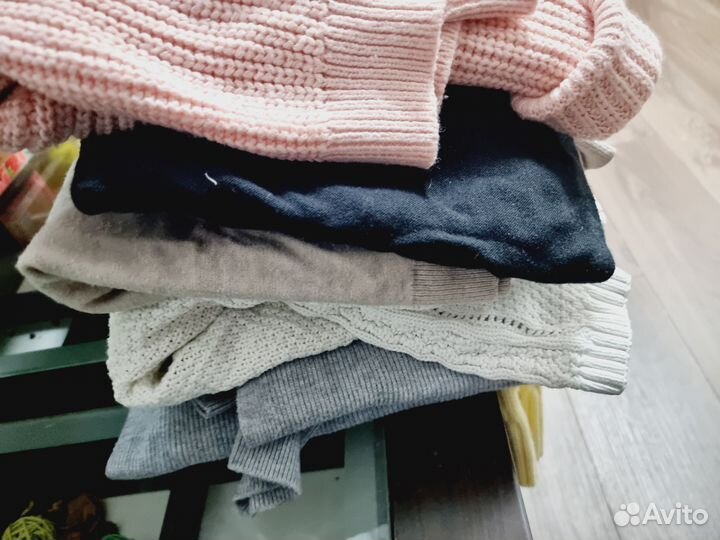 Свитера женские пакетом 40-42 р