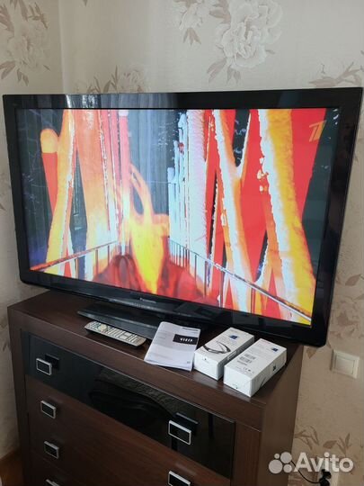 Телевизор плазма panasonic