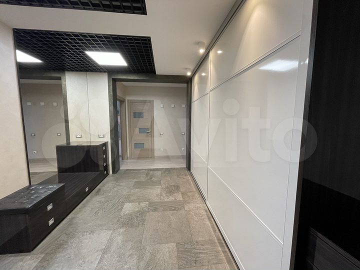 3-к. квартира, 93,3 м², 23/23 эт.