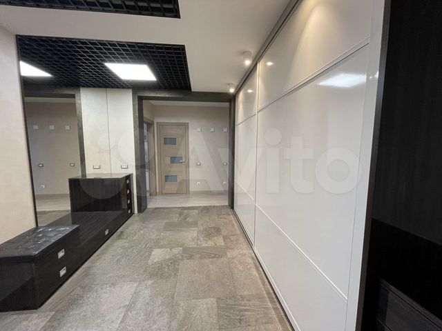 3-к. квартира, 93,3 м², 23/23 эт.