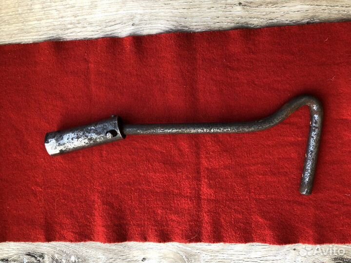 Крюк стальной для гаражных дверей, 28 см