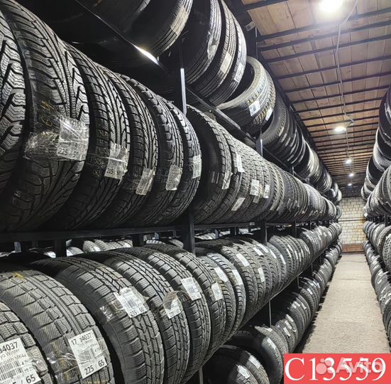 Goodyear Vector 4Seasons 215/60 R17 96P