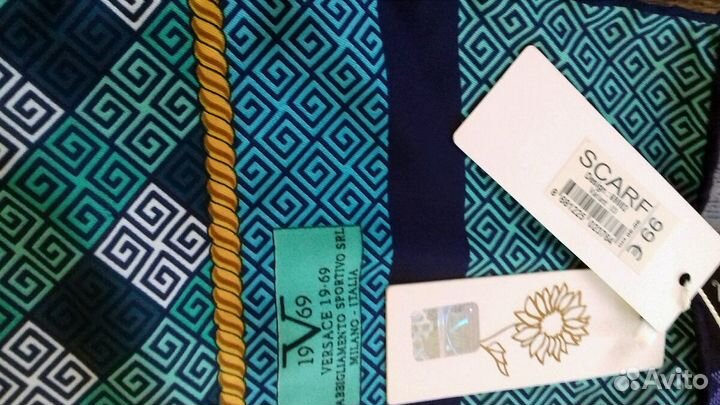 Платок новый -Versace