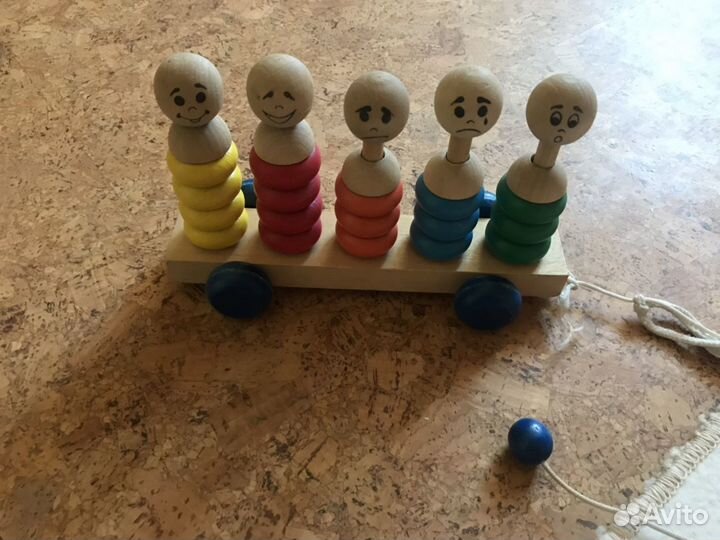 Продам детские игрушки и глобус