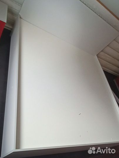 Диван двухспальный