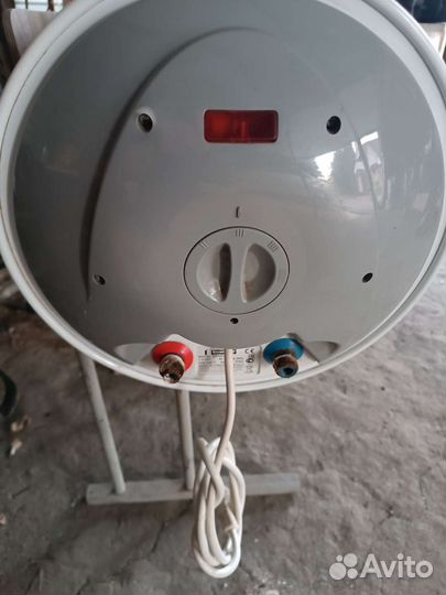 Водонагреватель накопительный 50л